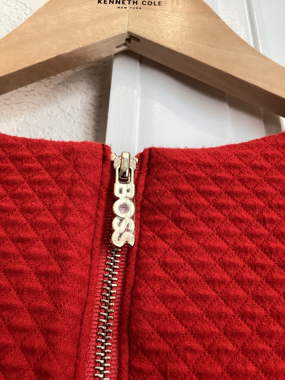 BOSS Zippered Midi Sheath Dress Textured Short Sleeve Red Gold Size 6 - Picture 7 of 14